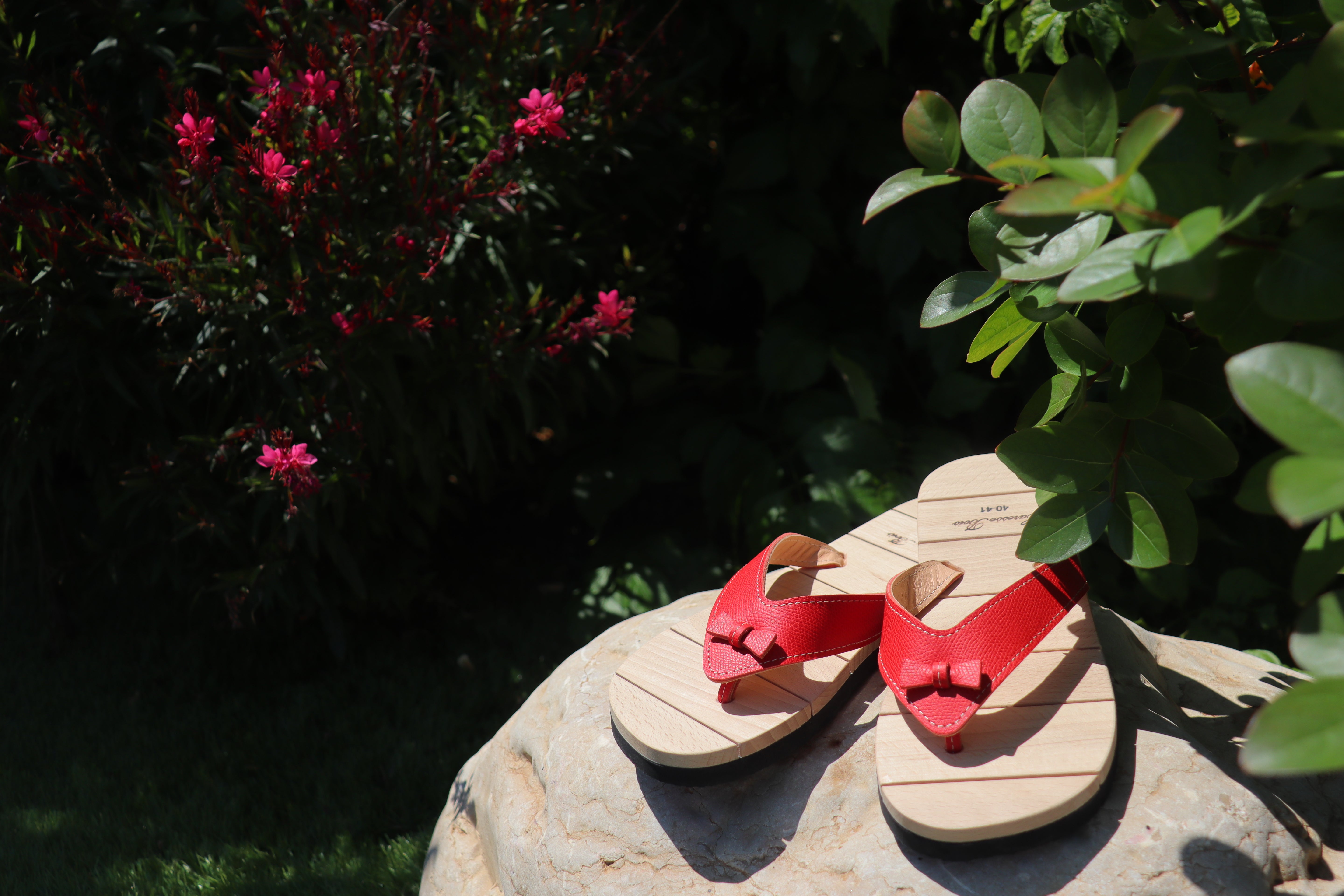 LA tong Naturellement Chic - Rouge passion