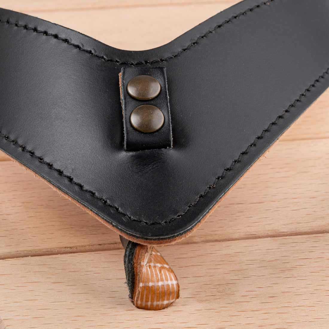 LA tong Naturellement Chic - Noire pour l'homme