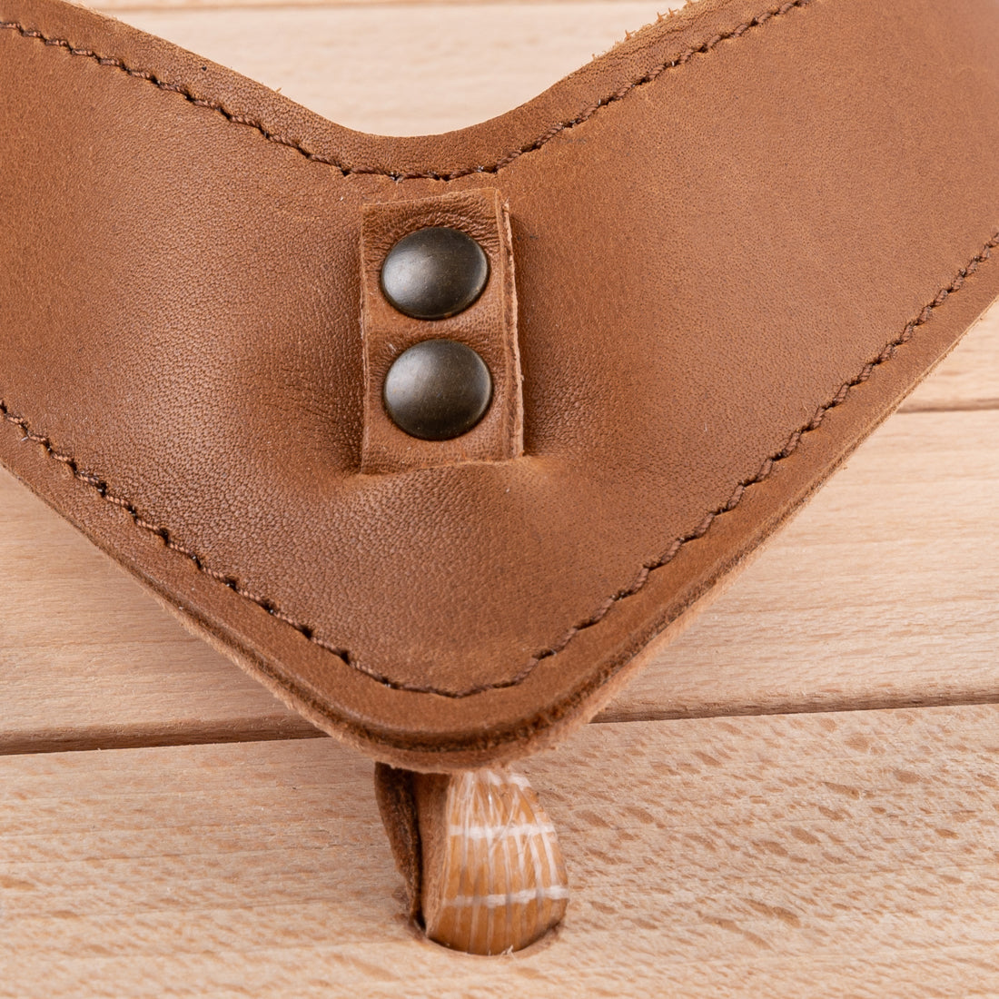 LA tong Naturellement Chic - Caramel pour l'homme